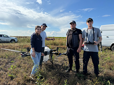 Partdro's Vice President, along with our technical specialists, attended the event and joined farmers on site to witness the performance of the FP700, while also providing training and supporting the delivery of new units.